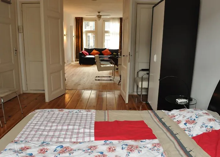 B&B Bij De Amstel Bed & Breakfast Amsterdam
